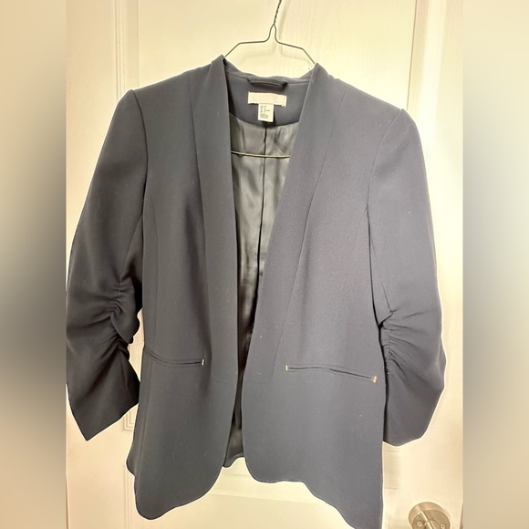 Navy blue H & M blazer - Picture 1 of 5